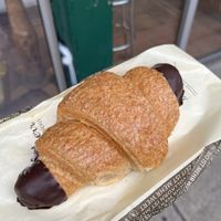 Croissant mit Himbeerfüllung   at Waldherr - Naschmarkt in Vienna