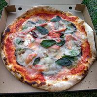 Aubergine pizza at Da Francesco in Nice