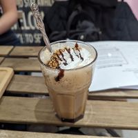 Snickers coffee! at Vegateau - Vegan Coffeebar and Bakery in Antwerpen