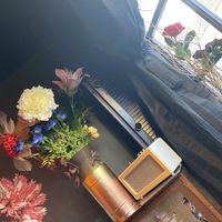 Lovely style with music to suit at DusiCake in Burnham-on-sea