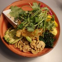 Yogabowl, vegansk✔️ at Lounge in Aare