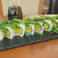 Wakame sushi (uramaki wakame maki) at Orient Express in Venice