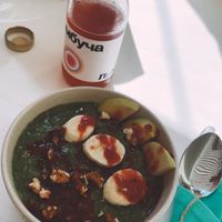 Perfect oatmeal at Green Whale in Kyiv