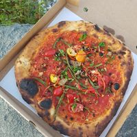 Spicy vegan pizza at Mastio in Limhamn