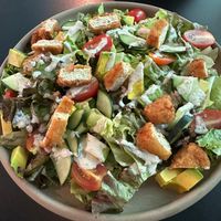 Ensalada clásica  at VegCo Restaurante Vegano in Queretaro