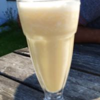 Mango and pineapple smoothie with oat milk at The Puffer in Oban