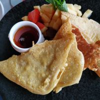 Vegan French toast with fresh fruit and Marple sirup at Café Lichtenberg in Cologne