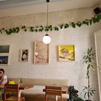 cute decor at Cafe de la Mañana in Cartagena