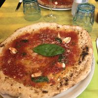 Pizza size. One hungry person or two not hungry people? at Piz in Milan