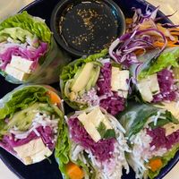 Speing rolls at Moonrise Comida Vegana in Guatemala City