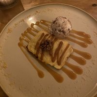 Dessert met appel & “ferrero rocher” ijs (november 2024)   at De Levensboom in Hasselt