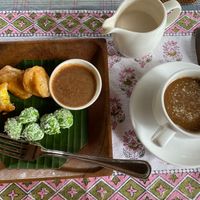 GF "bread" platter and amazing Bali coffee at BeingSattvaa in Ubud
