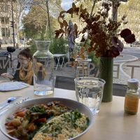 Tasty food, cozy restaurant and very friendly staff at apeti - Ségur in Paris