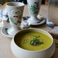 Leek/Potato Soup + Coffee at apeti - Ségur in Paris