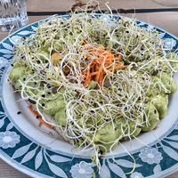Avocado toastt  at apeti - Ségur in Paris