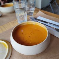 Butternut squash & ginger soup at apeti - Ségur in Paris