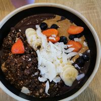 Acai bowl at Oliver Green - East in Amsterdam
