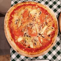 Artichoke pizza at Da Giovanni in Budapest