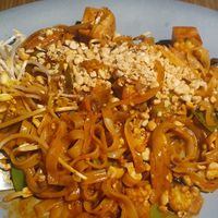 Pad thai con tofu at Plantasia in Mexico City