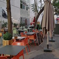 Außenbereich at Feelfood in Toulon