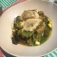 Vegan : Fèves, courgettes, pesto, beignets d’artichaut, crème moutarde, quinoa  at Feelfood in Toulon