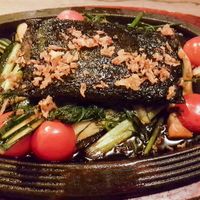 Cha Ca - marinierter Tofuhack in Seetangblatt mit viel Dill at Soy in Munich