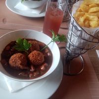  at Le Roy d'Espagne in Brussels