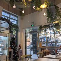 Great atmosphere at Naked Bowl in Guangzhou