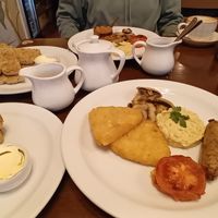 Full Flora breakfast (minus beans and facon) at The Courtyard in Sidmouth