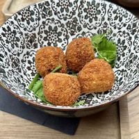 Vegan bitterballen  at Eeterij-spelerij Vierlinden in Goes