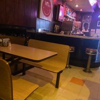 Seating   at Scarr's Pizza in New York City