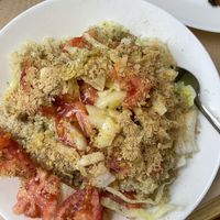 Ensalada de quinoa y tomate con nut vinaigrette    at La Olla Vegetal in Zaragoza