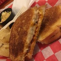 Sundries tomato & pesto grilled cheese 😋 at Oakbrook Brewing Company in Reading