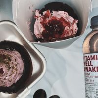 Muffin and donut at Chök in Barcelona