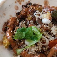Bowl de verduras con quinoa at The Loft in Terrassa