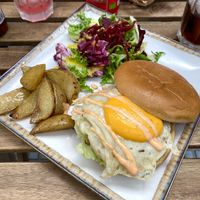 Vegan burger with bacon and egg  at Veganitessen in Sevilla