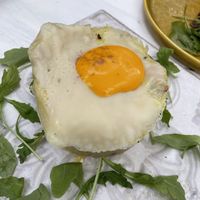 Yesss it’s vegaaaaan!  at Veganitessen in Sevilla