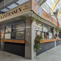  at Veganitessen in Sevilla