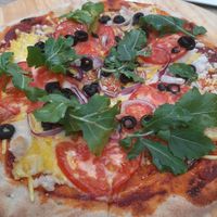 Fresh pizza at Veganitessen in Sevilla