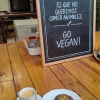 Cookie de pistacho at Veganitessen in Sevilla