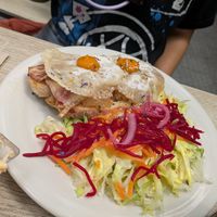 Beicon & egg toast at Veganitessen in Sevilla