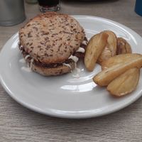  at Veganitessen in Sevilla