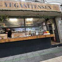 Counter  at Veganitessen in Sevilla