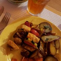 Vegetebles sticks,  salad and sweet potato at Salla de Estar in Sintra