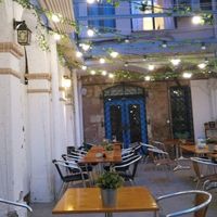 Secret garden (more greens on the other side) at Señor Piña Las Ramblas in Barcelona