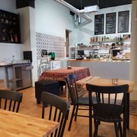 Good time 14.00 ish. The place for your self at Downtown Deli in Gothenburg