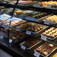 Bakery case at Sticky Fingers Bakery in Washington
