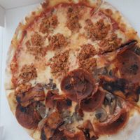 Half bologna half divina at Pronto Pizza in Panama City