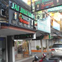Entrance at Jai Jinendra in Pattaya