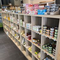 Loads of dips, sauces and everything you could possibly need for pasta at Ven Vegano in Barcelona